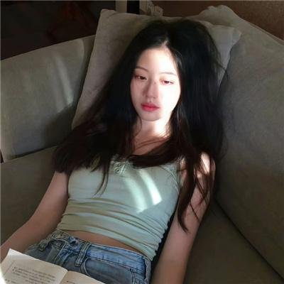 天空中的露西